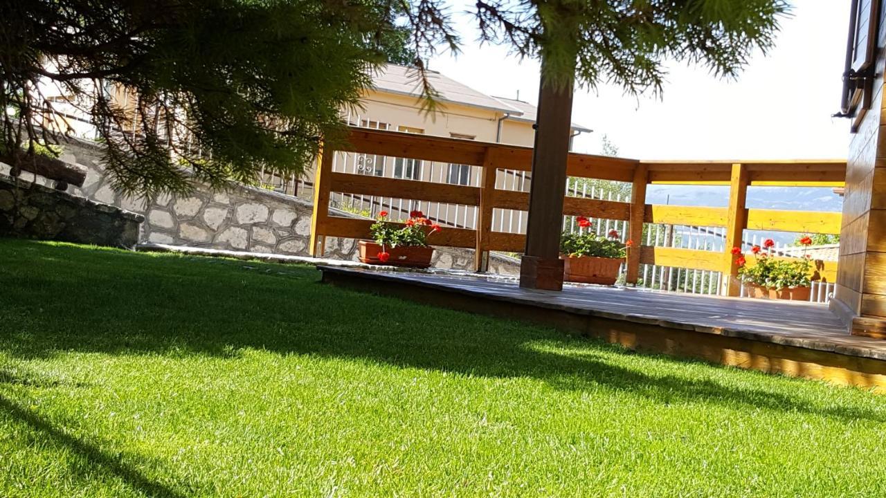 B&B Lo Chalet Di Ocre San Felice d'Ocre Екстер'єр фото